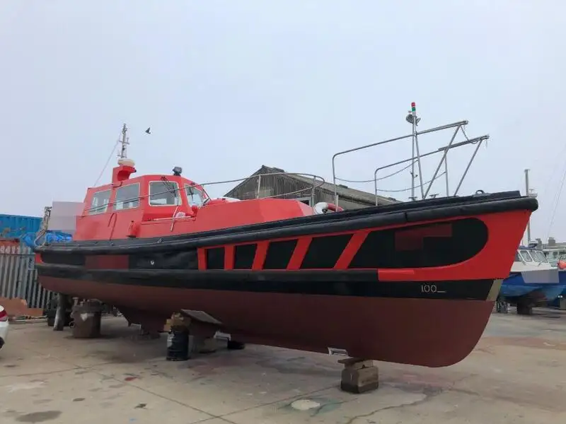 Bateau pilote à vendre