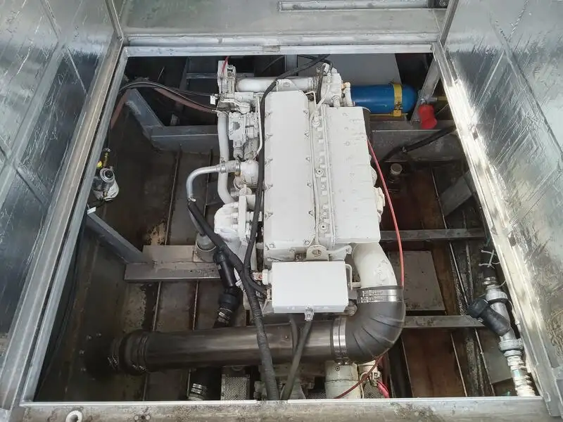Bateau de transport d'équipage à vendre