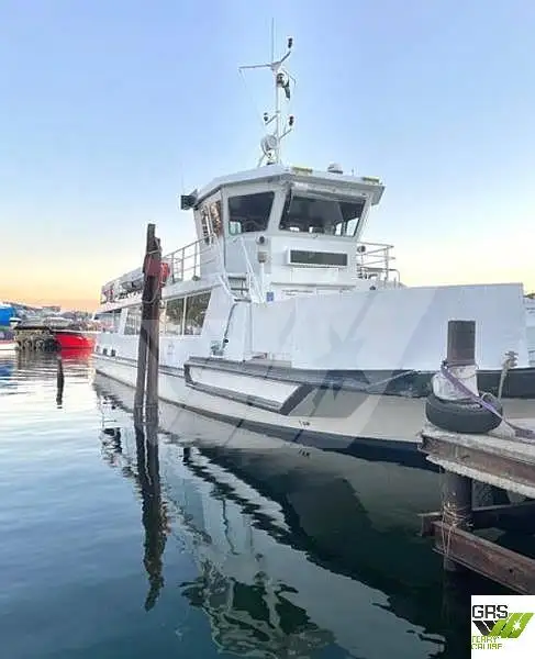 Navire-ferry à vendre
