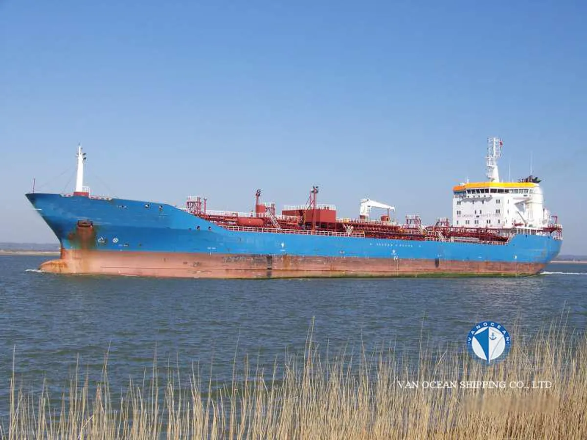 Pétrolier / chimiquier à vendre