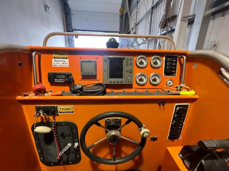 Bateaux de travail à vendre