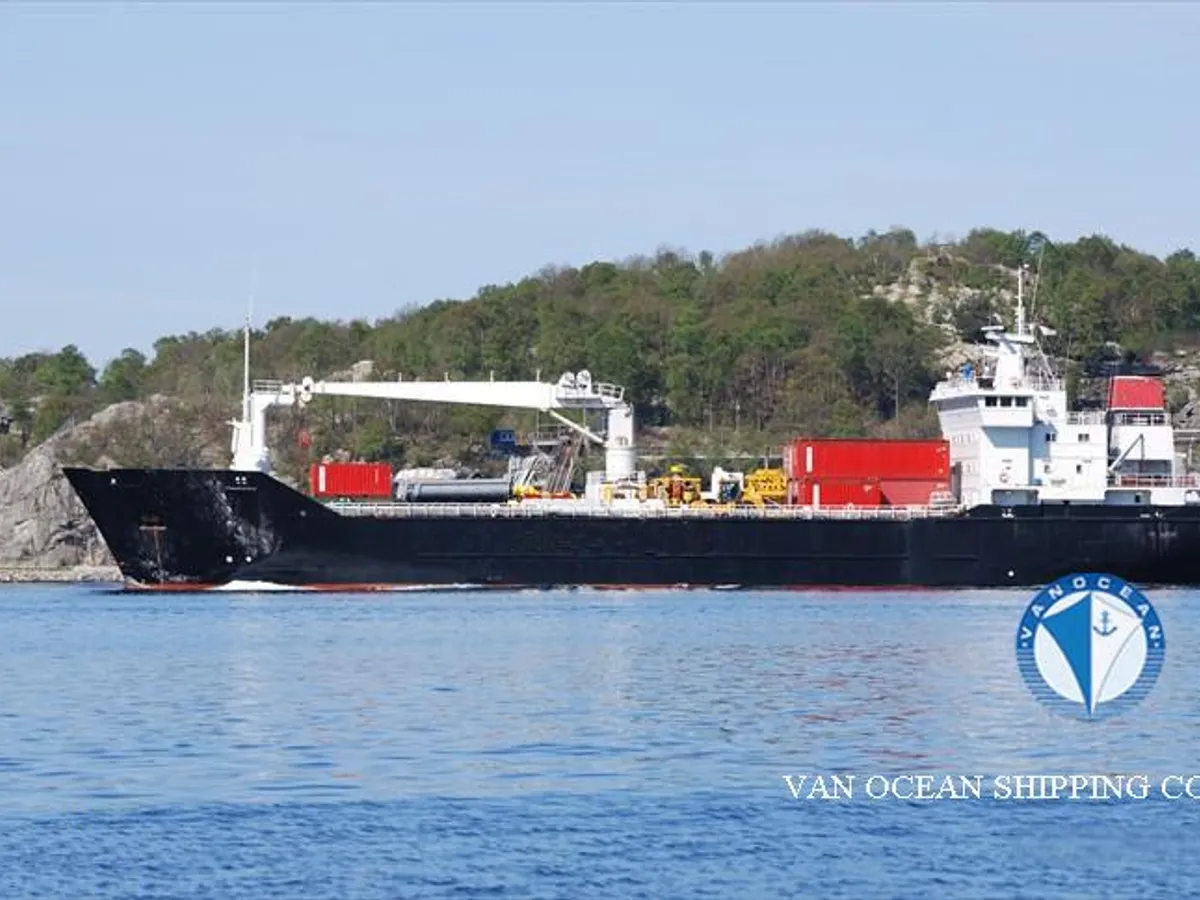 Navire frigorifique à vendre