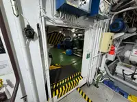 Navire porte-conteneurs à vendre
