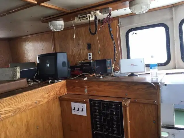 Chalutier à vendre