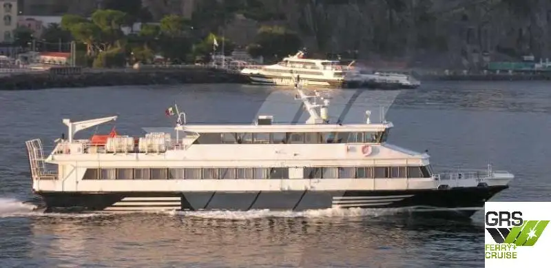 Navire de passagers à vendre