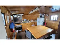 Bateau de transport d'équipage à vendre