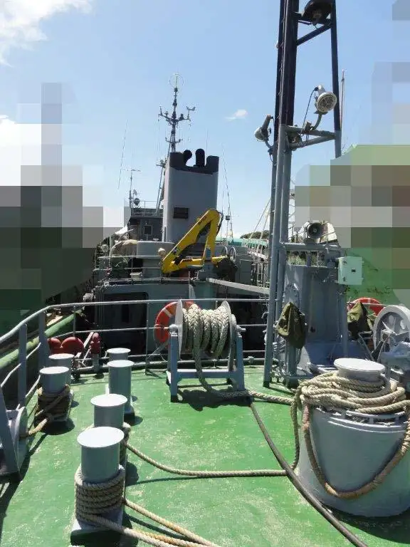 Navire d'approvisionnement à vendre