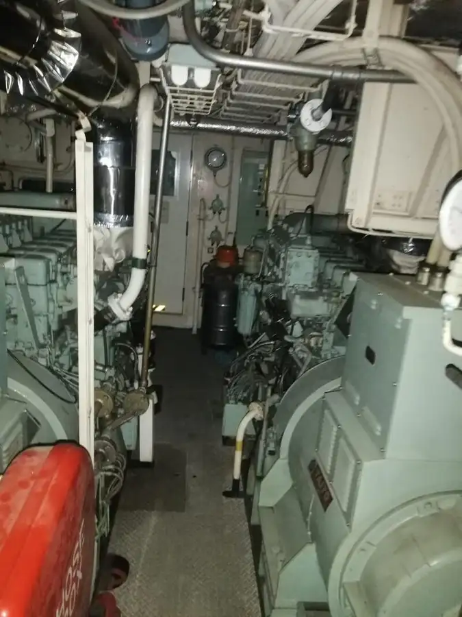 Bateau patrouilleur à vendre