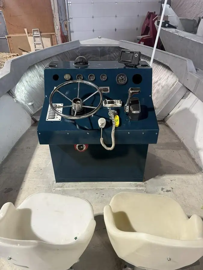 Bateaux de travail à vendre