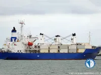 Navire frigorifique à vendre