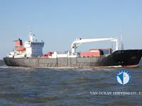 Navire frigorifique à vendre