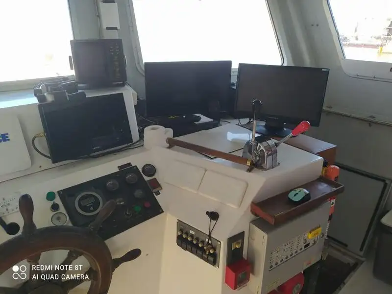 Bateaux de travail à vendre
