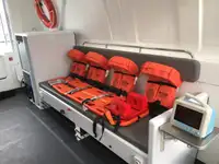 Navire de sauvetage à vendre
