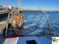 Navire d'arpentage à vendre