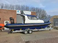 Bateau pneumatique semi-rigide à vendre