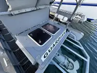 Bateau patrouilleur à vendre
