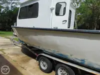Bateau patrouilleur à vendre