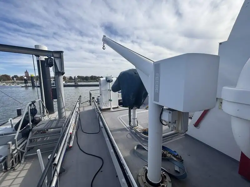 Bateau patrouilleur à vendre