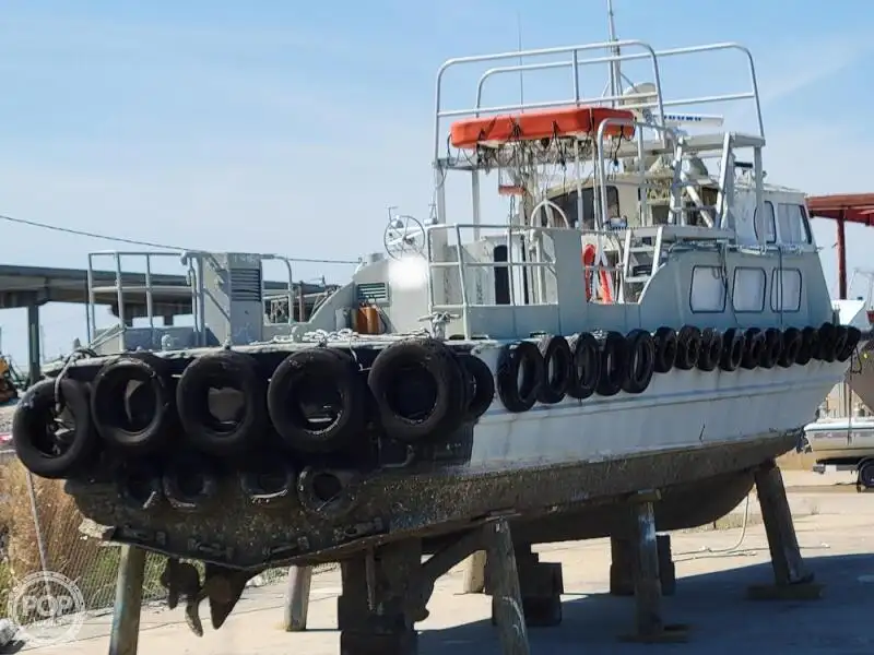 Bateau de transport d'équipage à vendre