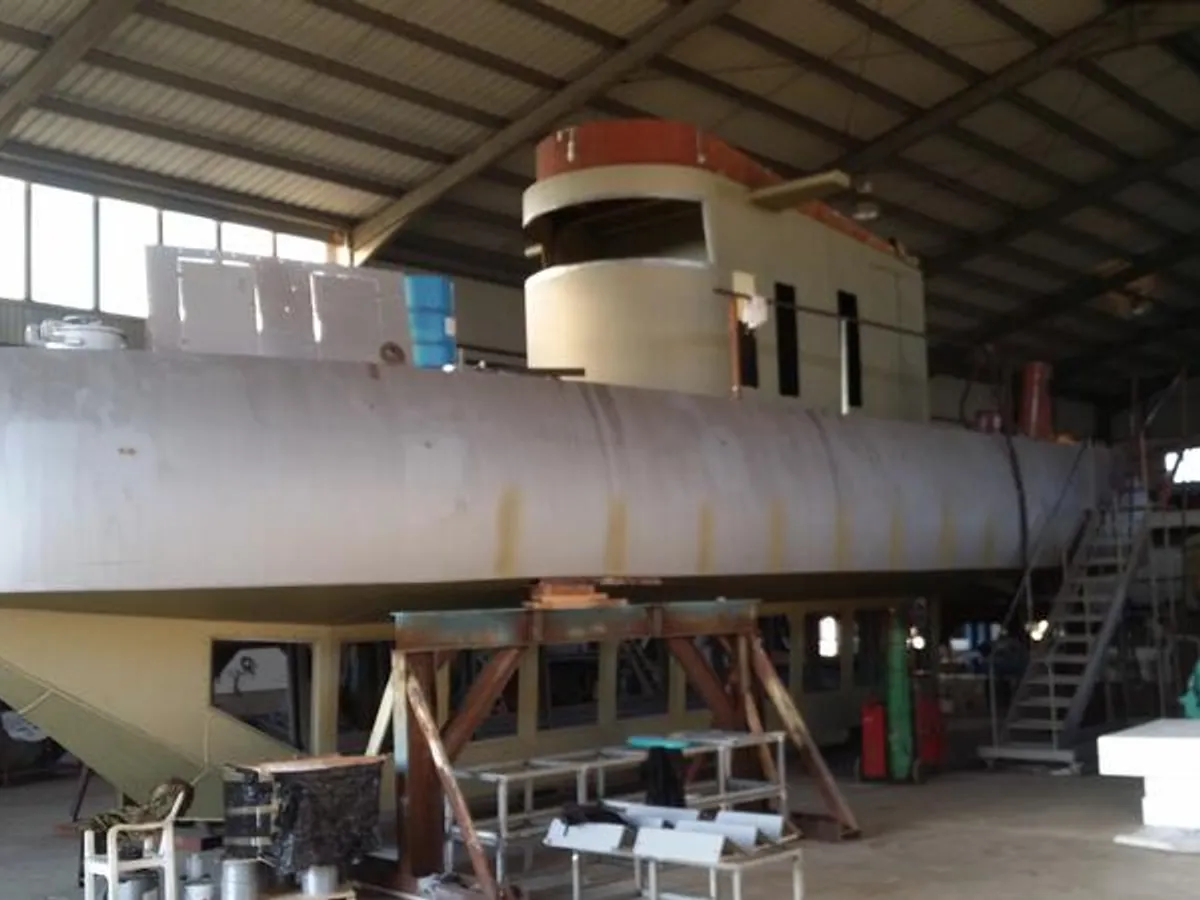 Bateau de tourisme à vendre