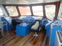 Bateau de transport d'équipage à vendre