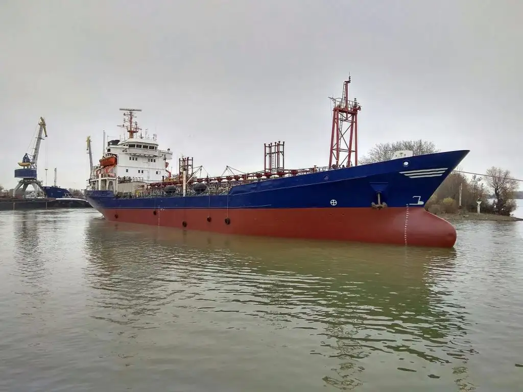 Pétrolier / chimiquier à vendre