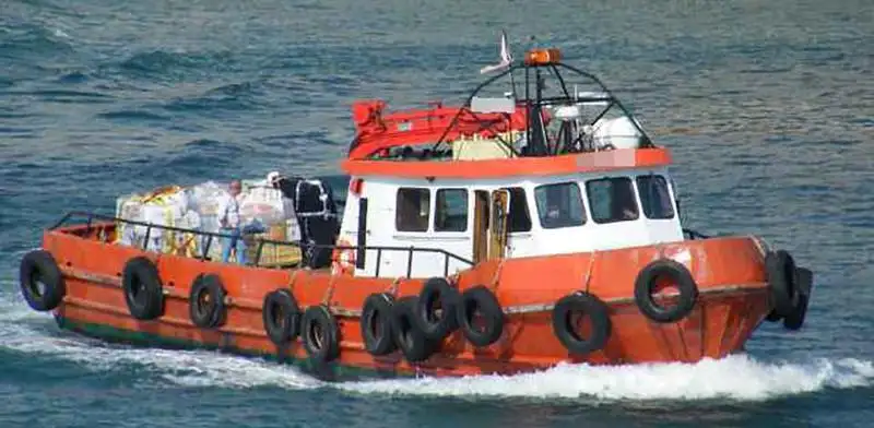 Bateaux de travail à vendre