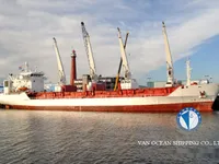 Navire frigorifique à vendre