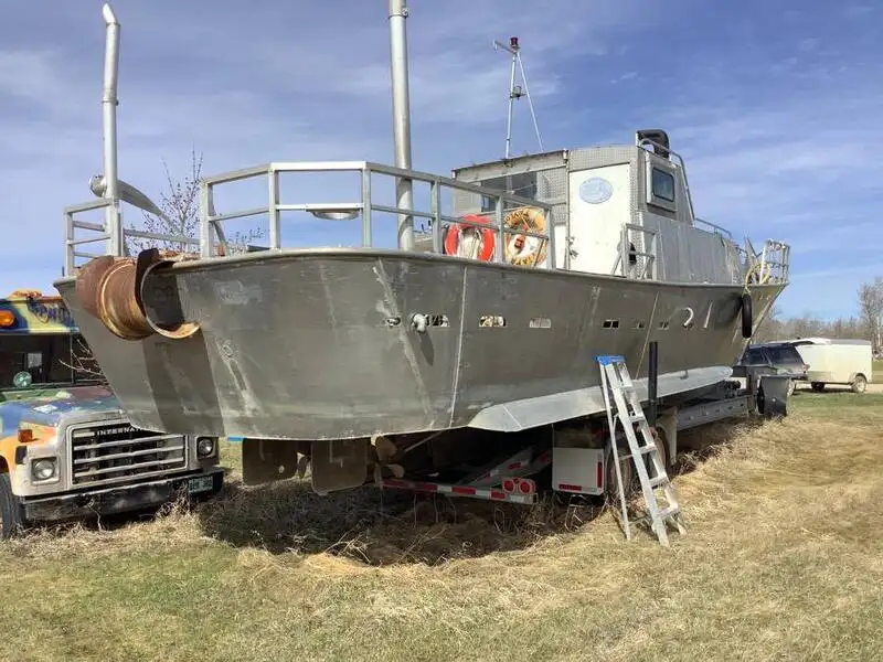 Bateaux de travail à vendre
