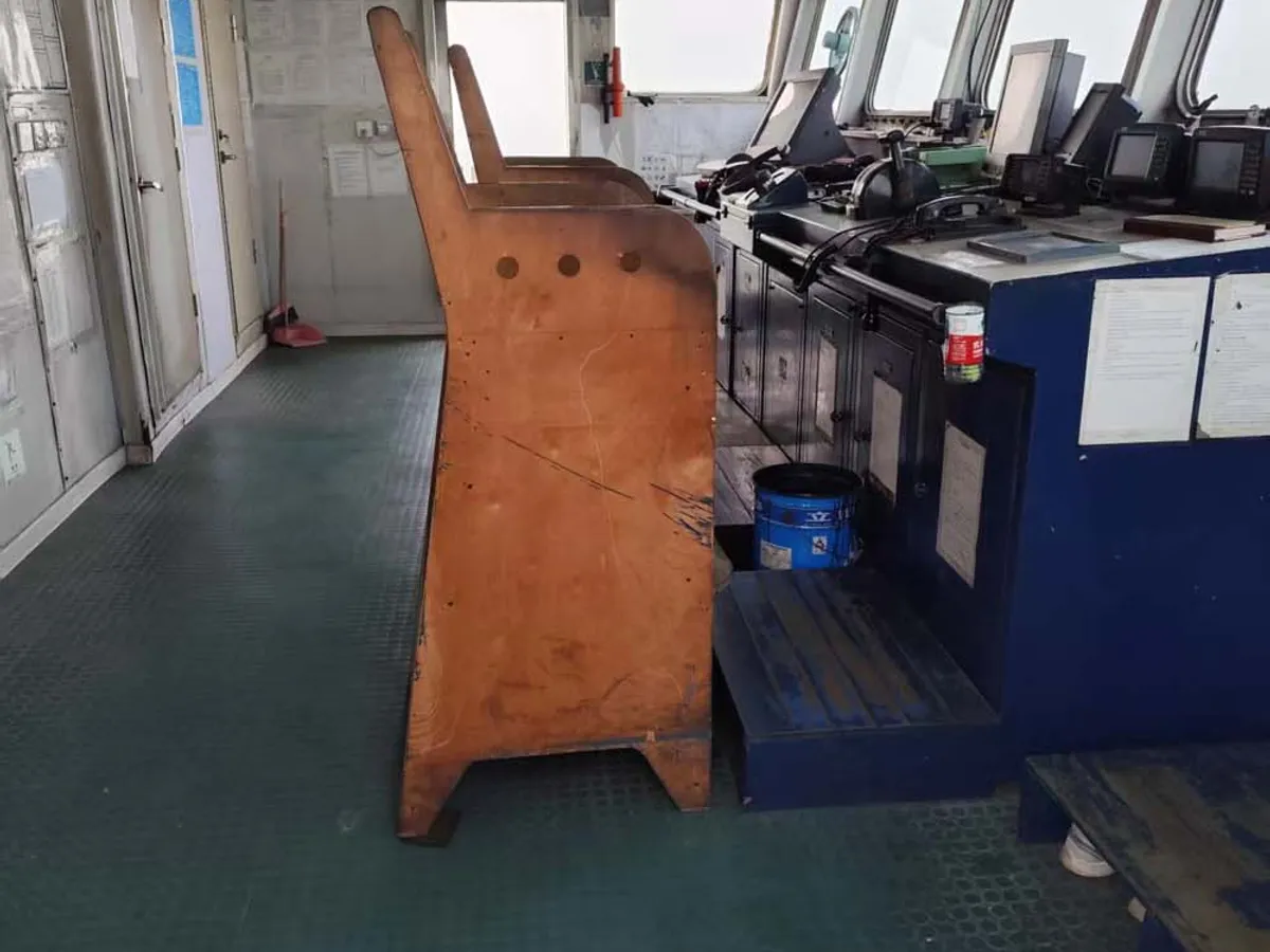 Navire porte-conteneurs à vendre