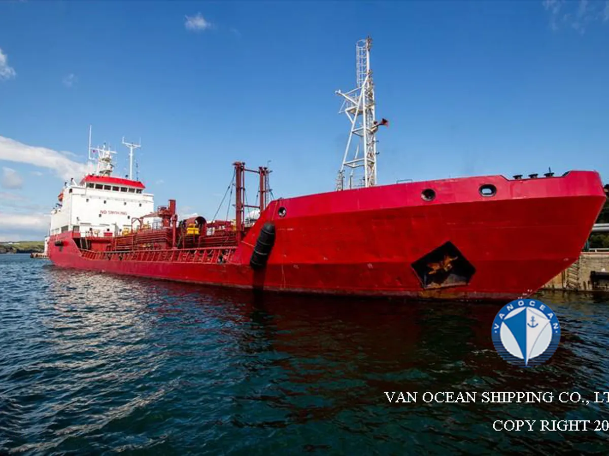 Pétrolier / chimiquier à vendre