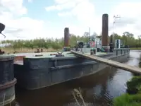 Bateaux de travail à vendre