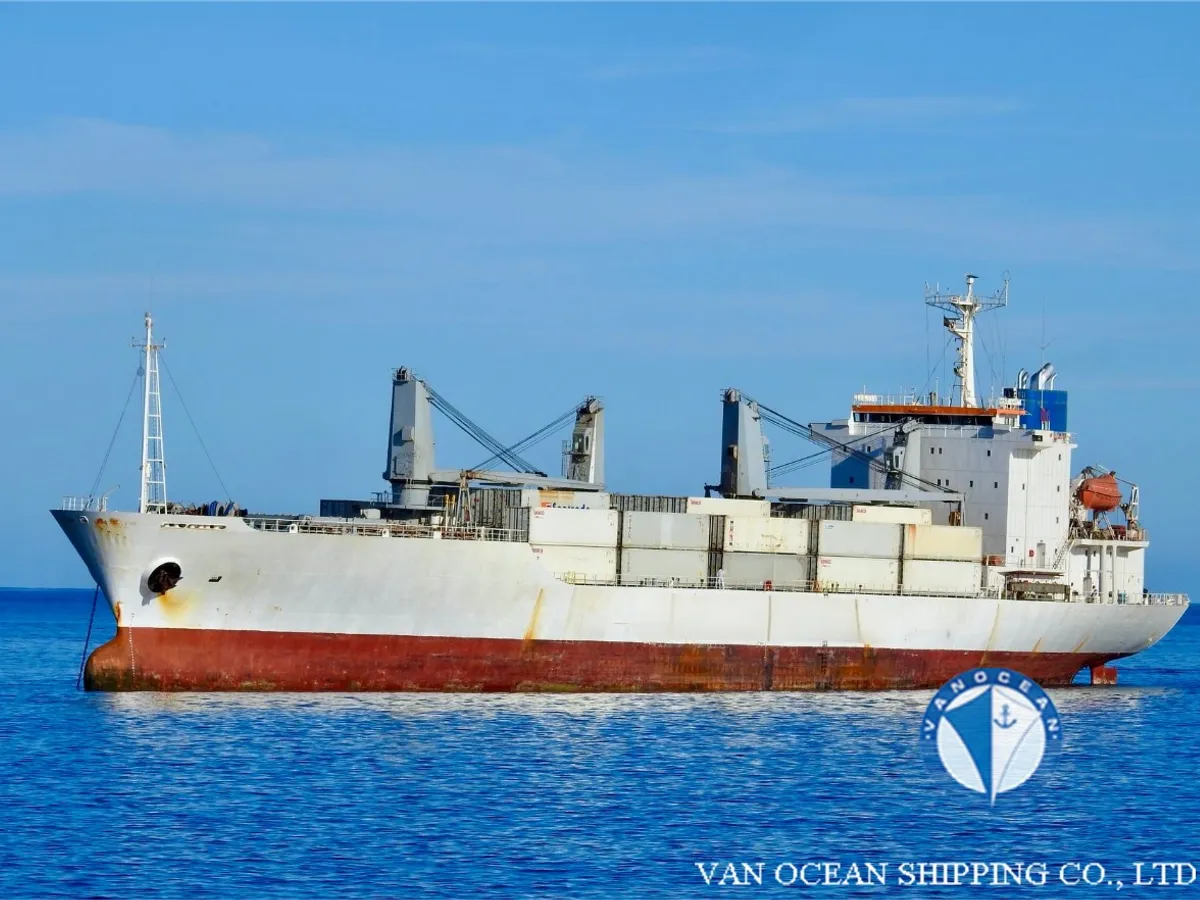 Navire frigorifique à vendre