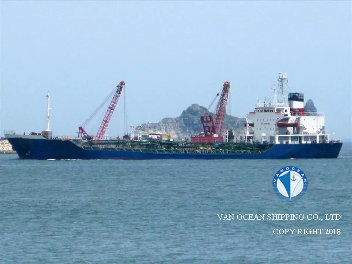Pétrolier / chimiquier à vendre
