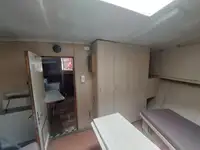 Navire d'arpentage à vendre