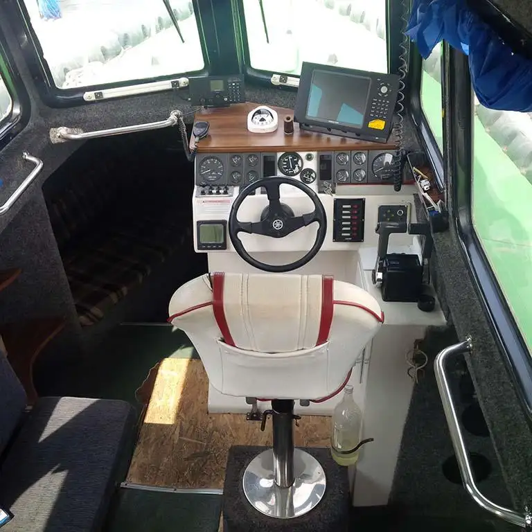 Bateau pilote à vendre