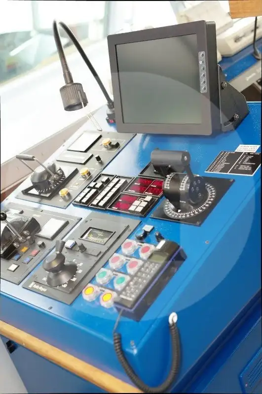Bateau patrouilleur à vendre