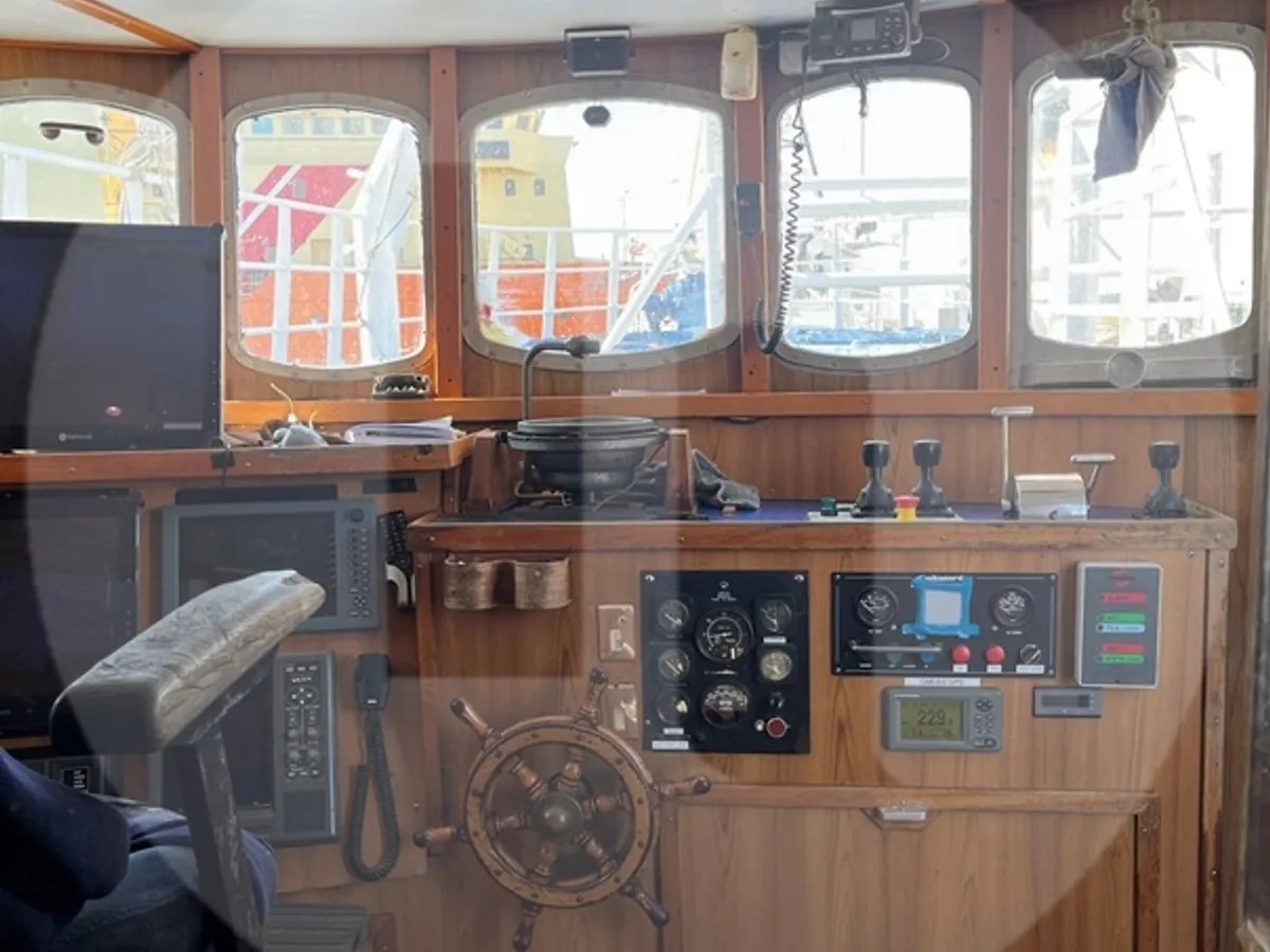 Navire transporteur de poissons vivants à vendre