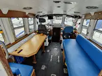 Navire d'arpentage à vendre