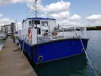 Navire d'arpentage à vendre