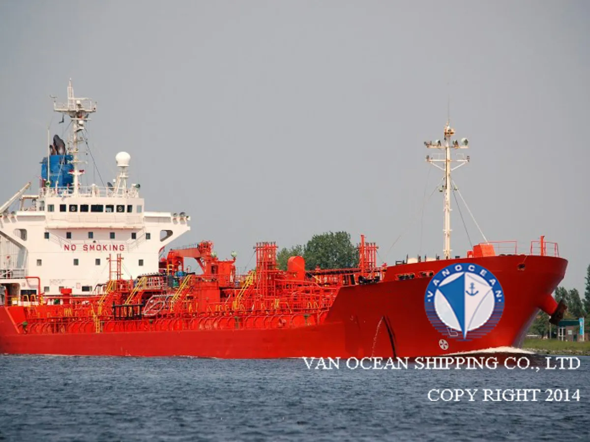 Pétrolier / chimiquier à vendre