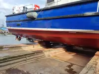 Navire d'arpentage à vendre