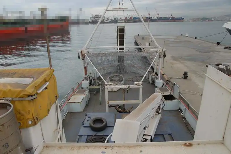 Bateaux de travail à vendre