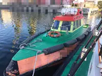Bateau pilote à vendre