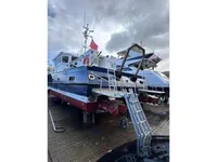 Navire d'arpentage à vendre
