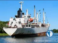 Navire frigorifique à vendre
