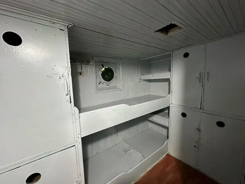 Chalutier à vendre