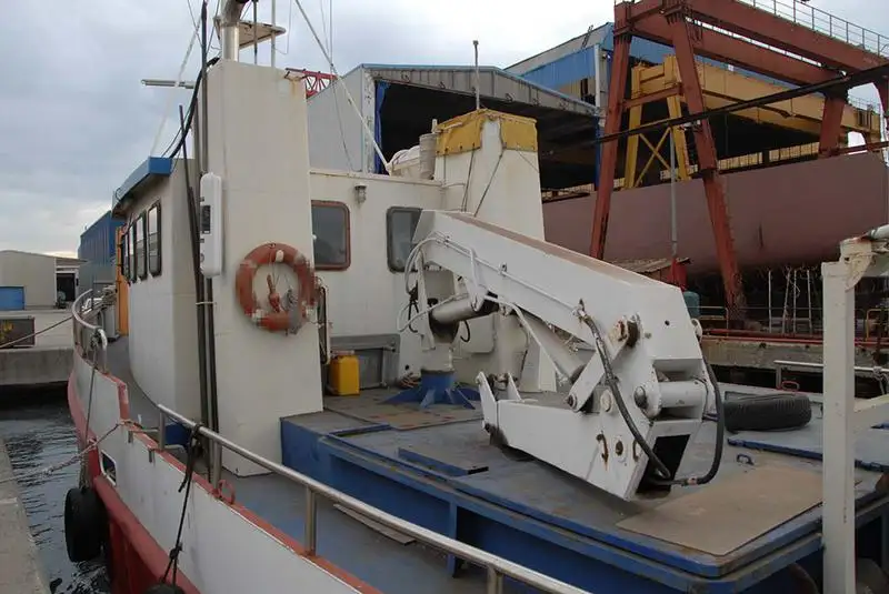 Bateaux de travail à vendre