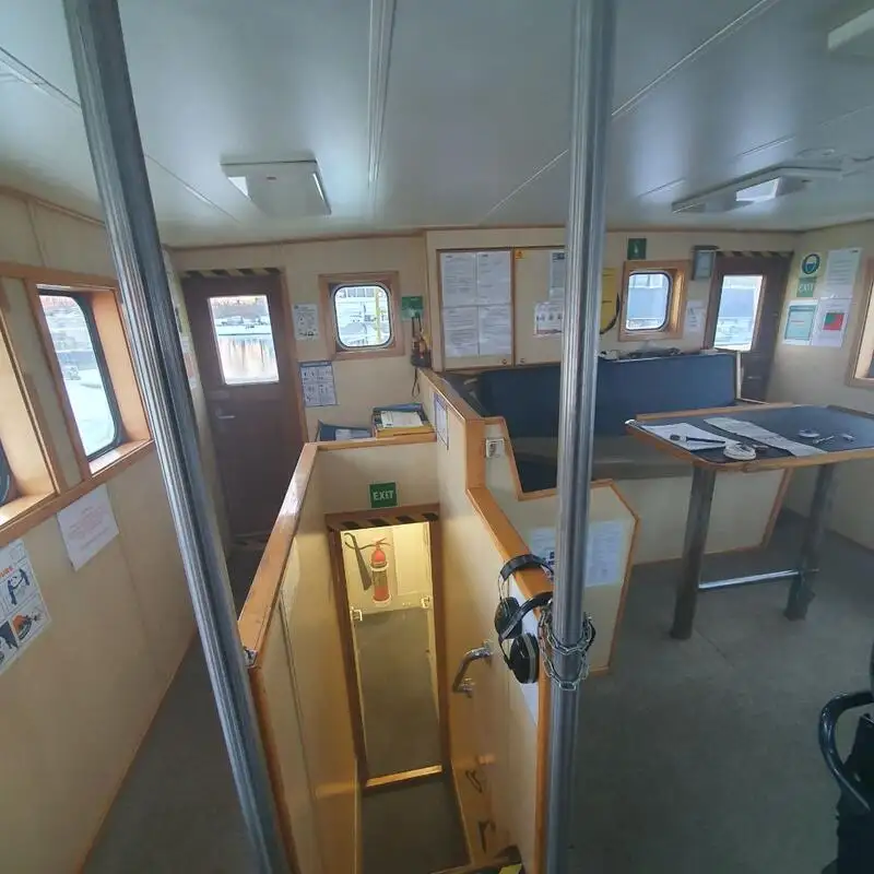 Bateau patrouilleur à vendre