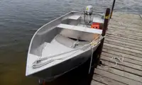 Bateaux de travail à vendre